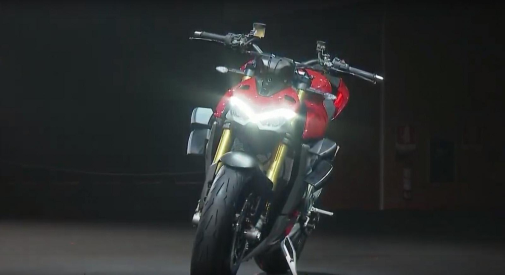 Phuộc Ohlins, đèn pha LED sẽ là trang bị tiêu chuẩn trên Streetfighter V4 2020 Phuộc Ohlins, đèn pha LED sẽ là trang bị tiêu chuẩn trên Streetfighter V4 2020