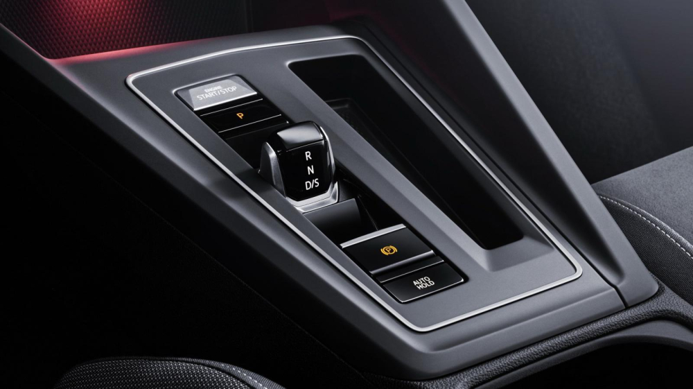Cụm điều khiển trung tâm của Volkswagen Golf 2020 bản số tự động Cụm điều khiển trung tâm của Volkswagen Golf 2020 bản số tự động