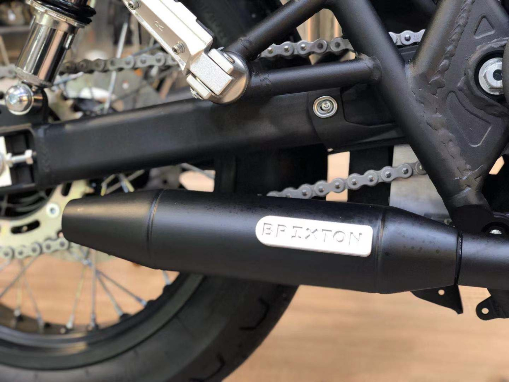 Những điểm xấu nhất trên phiên bản concept là trên bộ khung được hoàn thiện khá  Những điểm xấu nhất trên phiên bản concept là trên bộ khung được hoàn thiện khá nham nhở. Một số điểm hàn trên khung xe được làm và hoàn thiện khá xấu với những đường mài dở khiến giá trị của bản concept giảm đi khá nhiều.