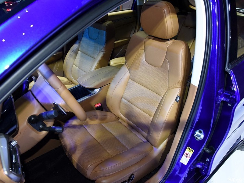 Ghế ngồi phía trước của Landwind Rongyao Ghế ngồi phía trước của Landwind Rongyao