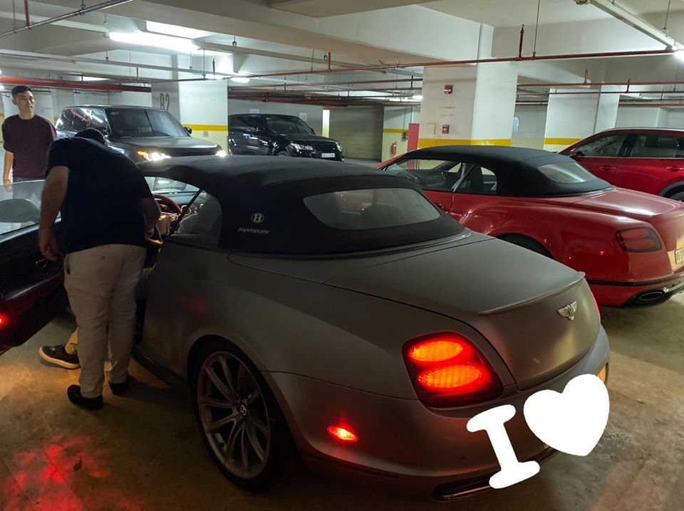 Cặp đôi Bentley Supersports mui trần hàng hiếm của đại gia nước ngoài ở Sài thành Cặp đôi Bentley Supersports mui trần hàng hiếm của đại gia nước ngoài ở Sài thành