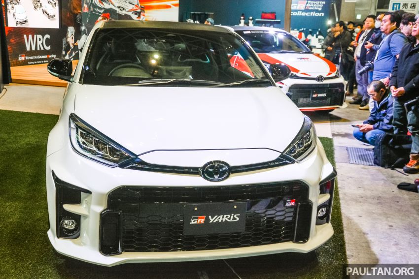 Cận cảnh thiết kế đầu xe của Toyota GR Yaris 2020