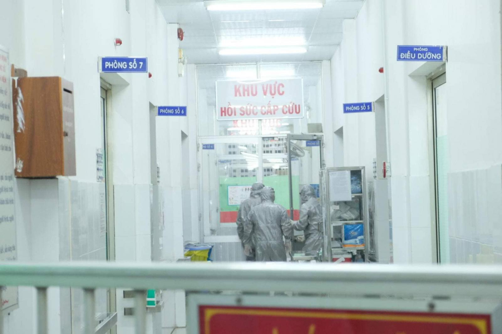 2 ca nhiễm virus Corona đầu tiên ở Việt Nam là người Trung Quốc, hiện đang được cách ly ở bệnh viện Chợ Rẫy (Tp. Hồ Chí Minh) 2 ca nhiễm virus Corona đầu tiên ở Việt Nam là người Trung Quốc, hiện đang được cách ly ở bệnh viện Chợ Rẫy (Tp. Hồ Chí Minh)