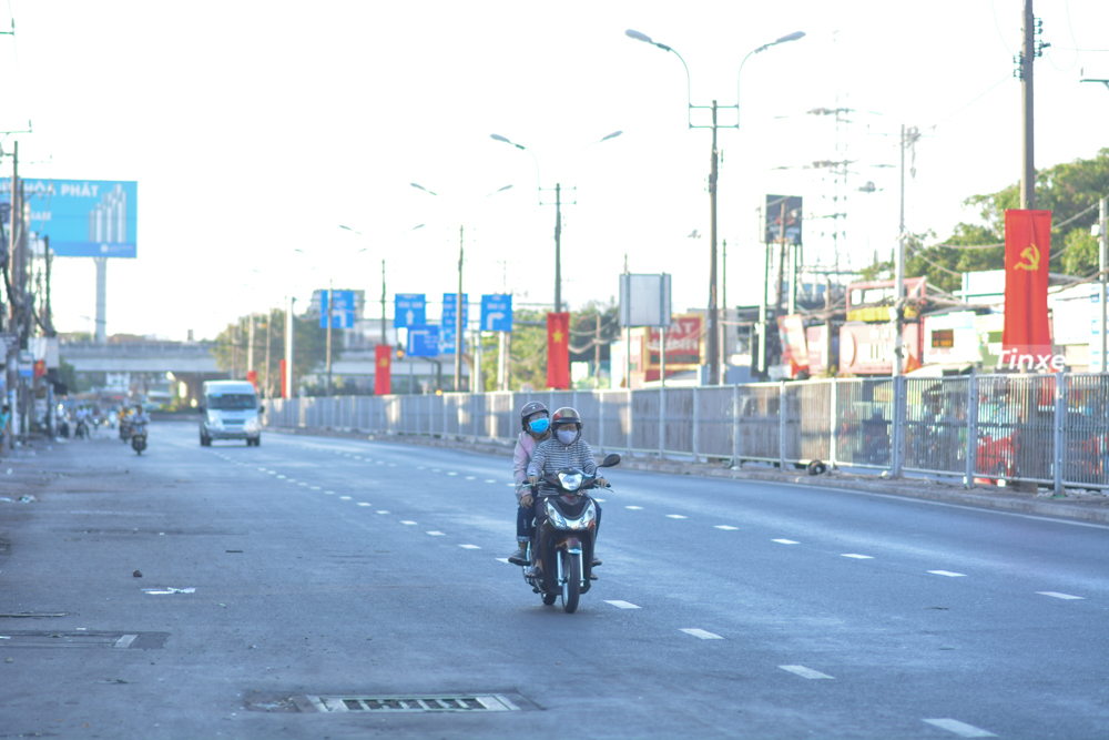 Ngày đầu Xuân chúc các bạn có chuyến xuất hành thuận lợi và di chuyển an toàn. Ngày đầu Xuân chúc các bạn có chuyến xuất hành thuận lợi và di chuyển an toàn.