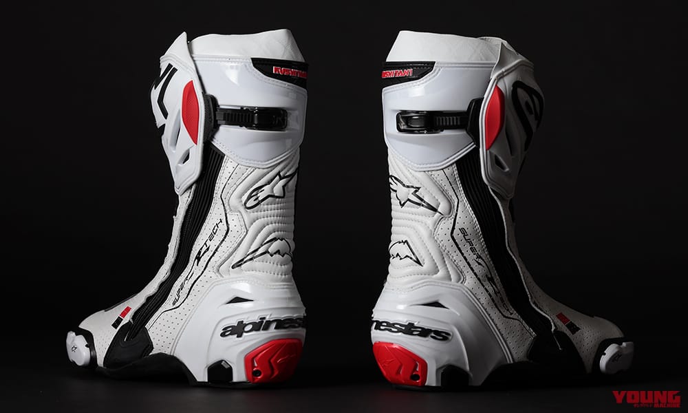 Phiên bản màu trắng kết hợp với đỏ và đen của Super Tech R Phiên bản màu trắng kết hợp với đỏ và đen của Super Tech R