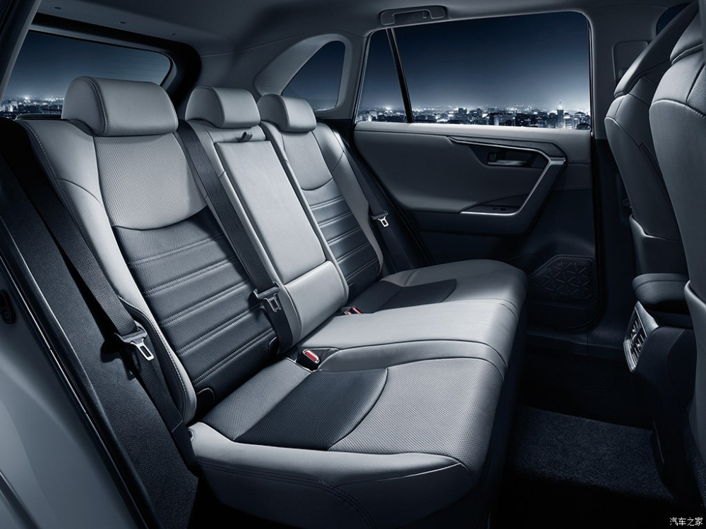 Ghế bọc da chỉnh điện của Toyota Wildlander 2020 Ghế bọc da chỉnh điện của Toyota Wildlander 2020