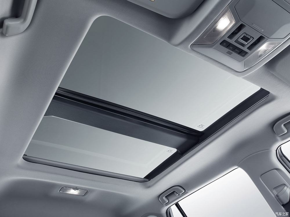Cửa sổ trời của Toyota Wildlander 2020 Cửa sổ trời của Toyota Wildlander 2020