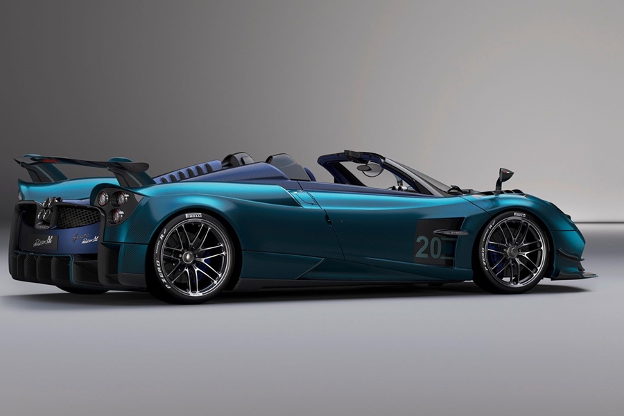 Ngoại thất chiếc Pagani Huayra Roadster BC này được hoàn thành trong màu xanh dương nhạt và đậm của carbon Ngoại thất chiếc Pagani Huayra Roadster BC này được hoàn thành trong màu xanh dương nhạt và đậm của carbon