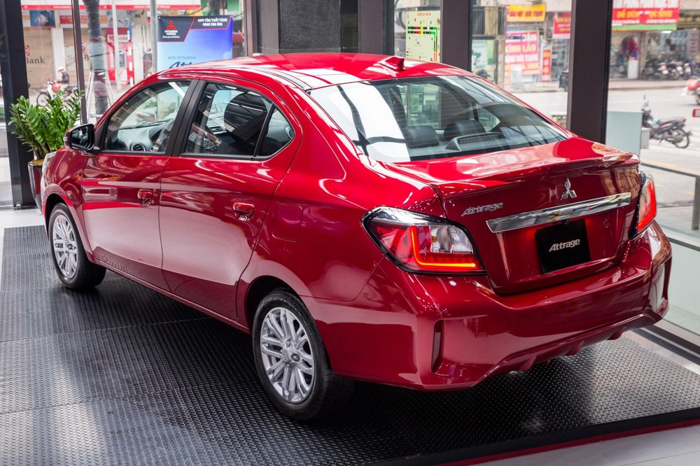 Đuôi xe cá tính của Mitsubishi Attrage 2020