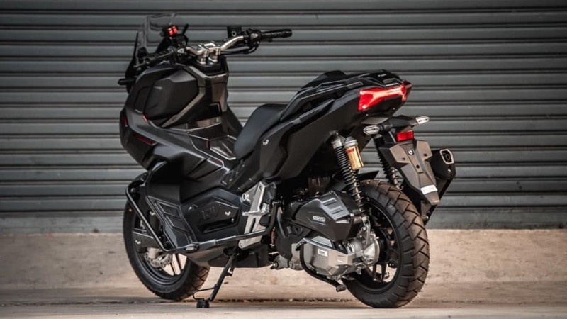 Honda ADV 150 Batman Honda ADV 150 Batman