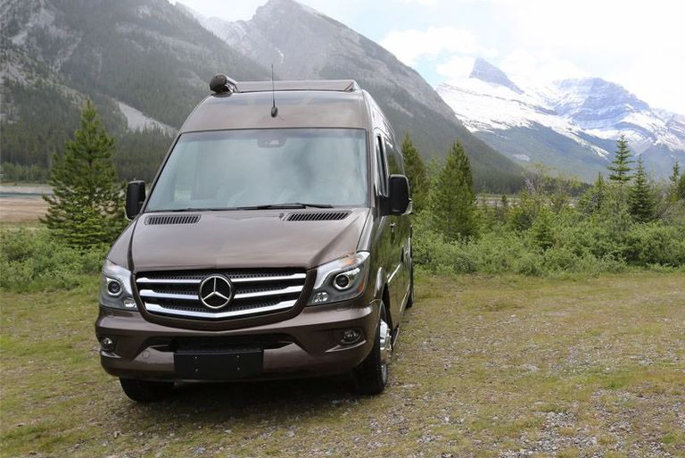 Xe cắm trại hạng B cỡ lớn - Roadtrek CS/RS Adventurous Xe cắm trại hạng B cỡ lớn - Roadtrek CS/RS Adventurous