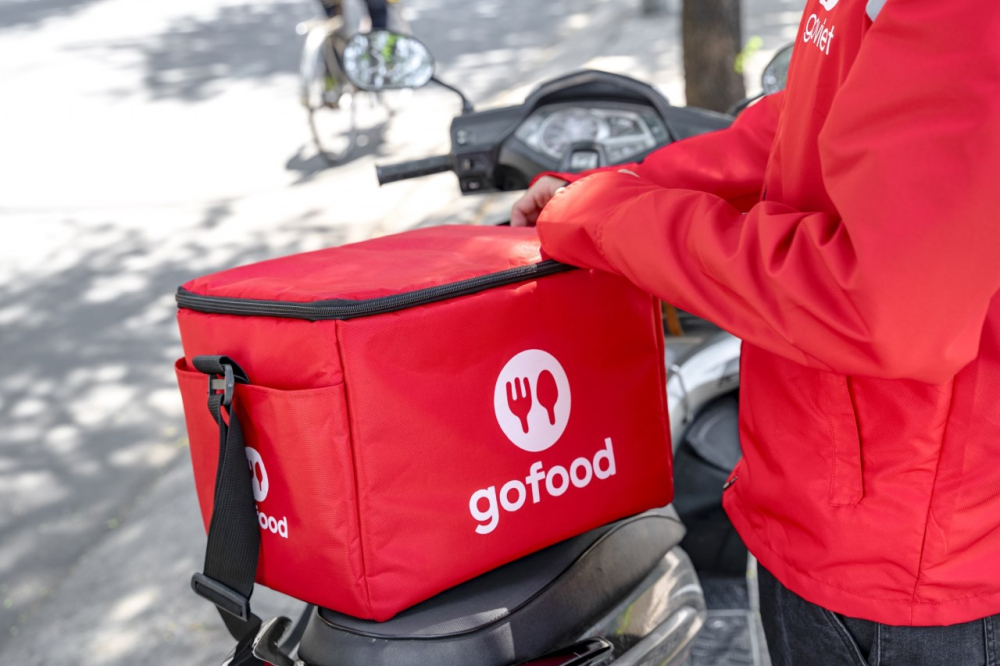 Tại Hà Nội, các dịch vụ giao nhận đồ ăn và hàng hóa của Grab cùng GoViet vẫn sẽ được duy trì bình thường trong 2 tuần “cách ly xã hội” Tại Hà Nội, các dịch vụ giao nhận đồ ăn và hàng hóa của Grab cùng GoViet vẫn sẽ được duy trì bình thường trong 2 tuần “cách ly xã hội”