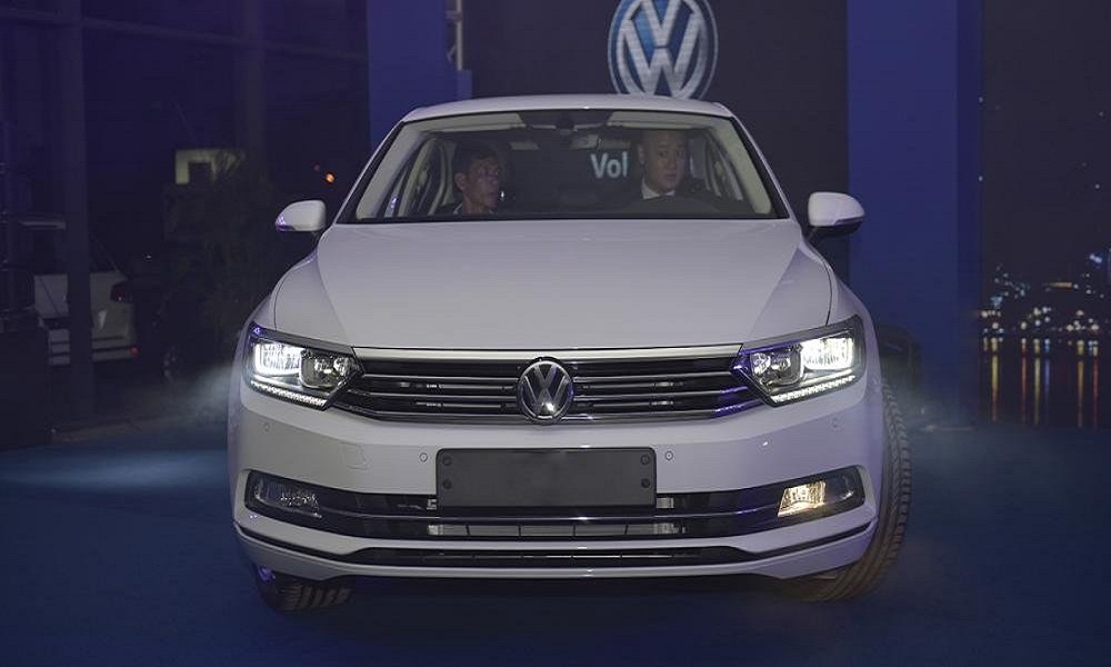 Đầu xe Volkswagen Passat Đầu xe Volkswagen Passat
