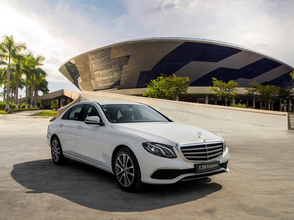 Giá xe Mercedes-Benz e 200 Exclusive 2020 Giá xe Mercedes-Benz e 200 Exclusive 2020