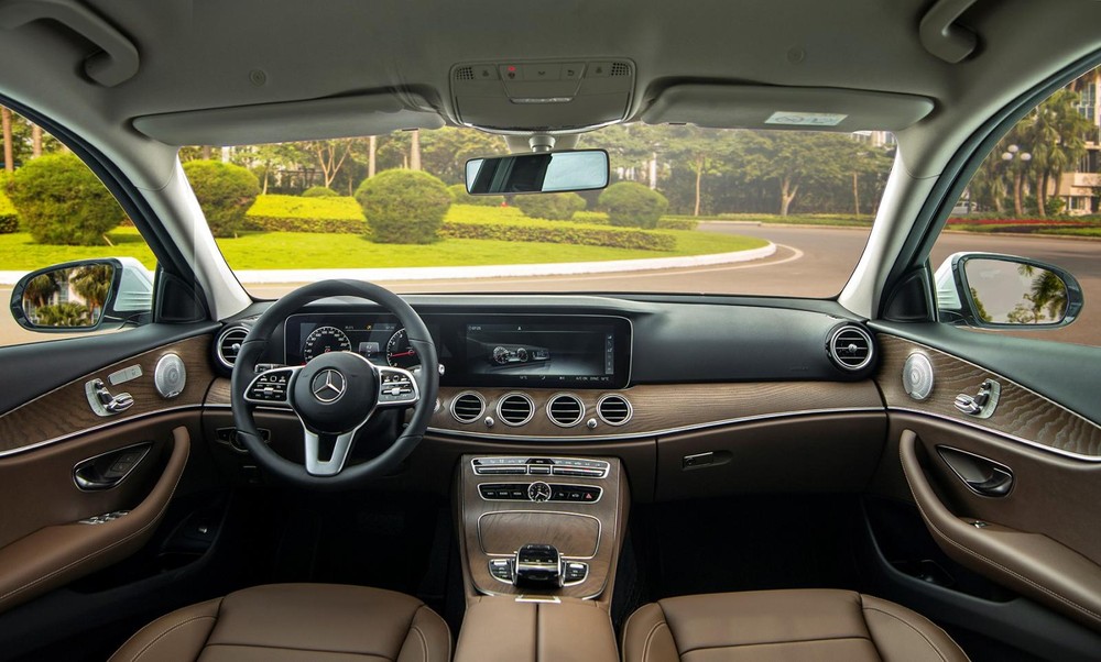 Nội thất xe Mercedes-Benz e 200 Exclusive 2020 Nội thất xe Mercedes-Benz e 200 Exclusive 2020