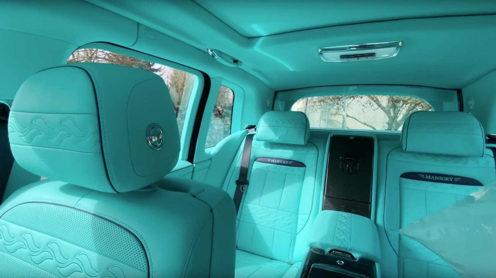 Nội thất của chiếc Rolls-Royce Cullinan độ bởi Mansory Nội thất của chiếc Rolls-Royce Cullinan độ bởi Mansory