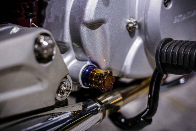 Ốc titan thay thế cho cần đạp Ốc titan thay thế cho cần đạp