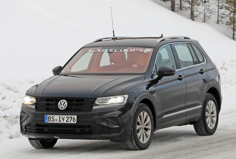 Volkswagen Tiguan 2021 chạy trên đường thử Volkswagen Tiguan 2021 chạy trên đường thử