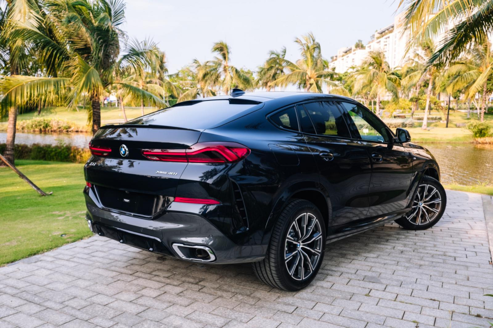 Đuôi xe BMW X6 xDrive40i M Sport 2020 Đuôi xe BMW X6 xDrive40i M Sport 2020