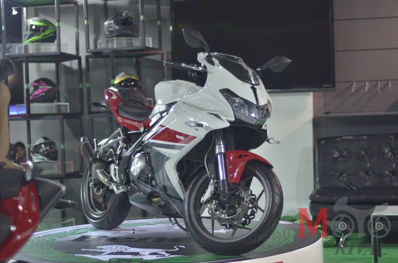Benelli 302R phiên bản hiện tại đang được bán trên thị trường Benelli 302R phiên bản hiện tại đang được bán trên thị trường