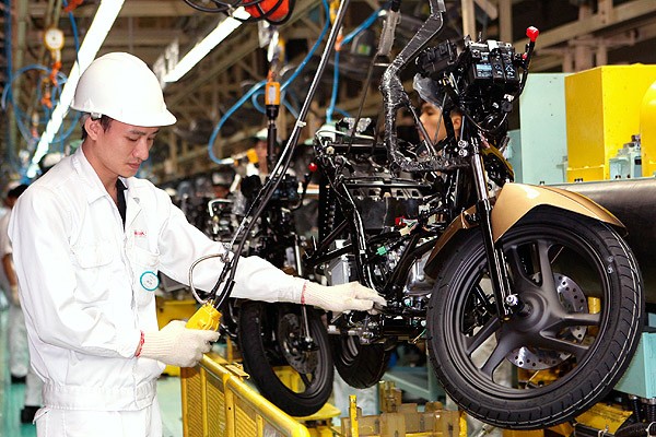 Sau 3 tuần tạm dừng hoạt động vì dịch bệnh Covid-19, các nhà máy lắp ráp của Honda đã chỉnh thức mở cửa trở lại từ ngày 23/4/2020 Sau 3 tuần tạm dừng hoạt động vì dịch bệnh Covid-19, các nhà máy lắp ráp của Honda đã chỉnh thức mở cửa trở lại từ ngày 23/4/2020
