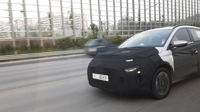 Mẫu MPV cỡ nhỏ mới của Hyundai lần đầu tiên xuất hiện trên đường thử Mẫu MPV cỡ nhỏ mới của Hyundai lần đầu tiên xuất hiện trên đường thử