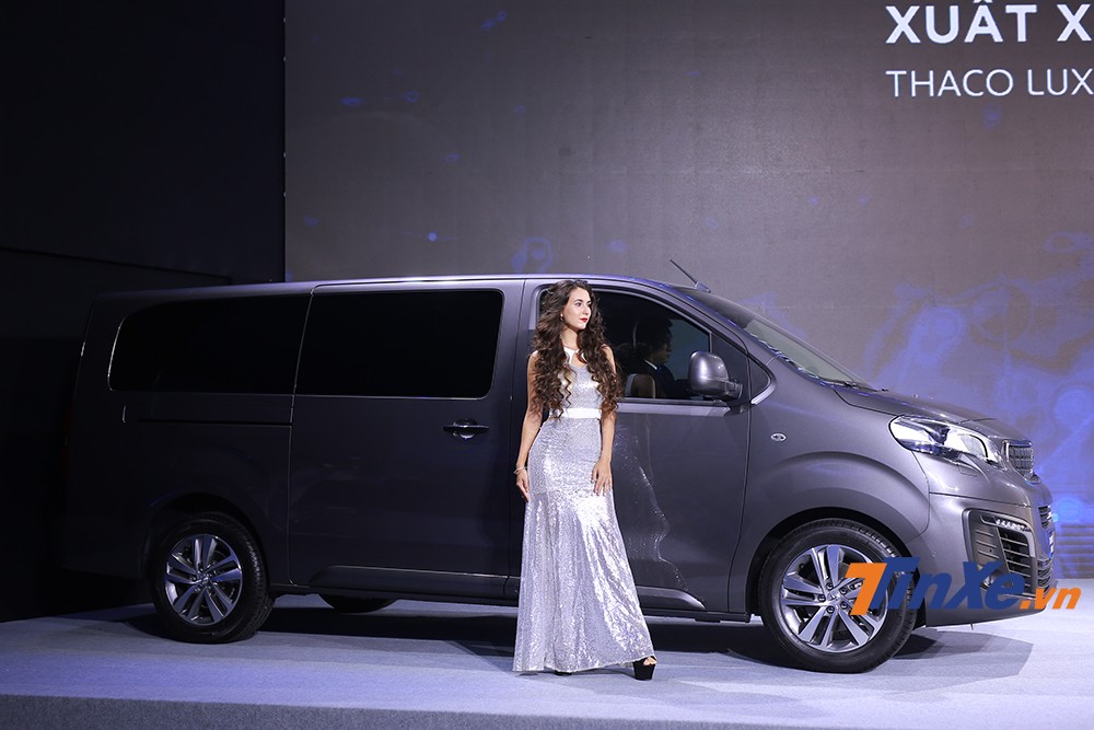 Giá xe Peugeot Traveller Giá xe Peugeot Traveller