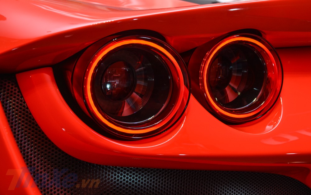 Đèn hậu trên Ferrari F8 Tributo Đèn hậu trên Ferrari F8 Tributo