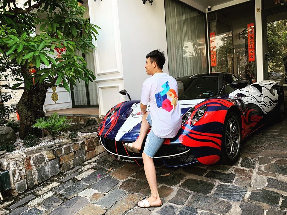 Pagani Huayra màu đặc biệt