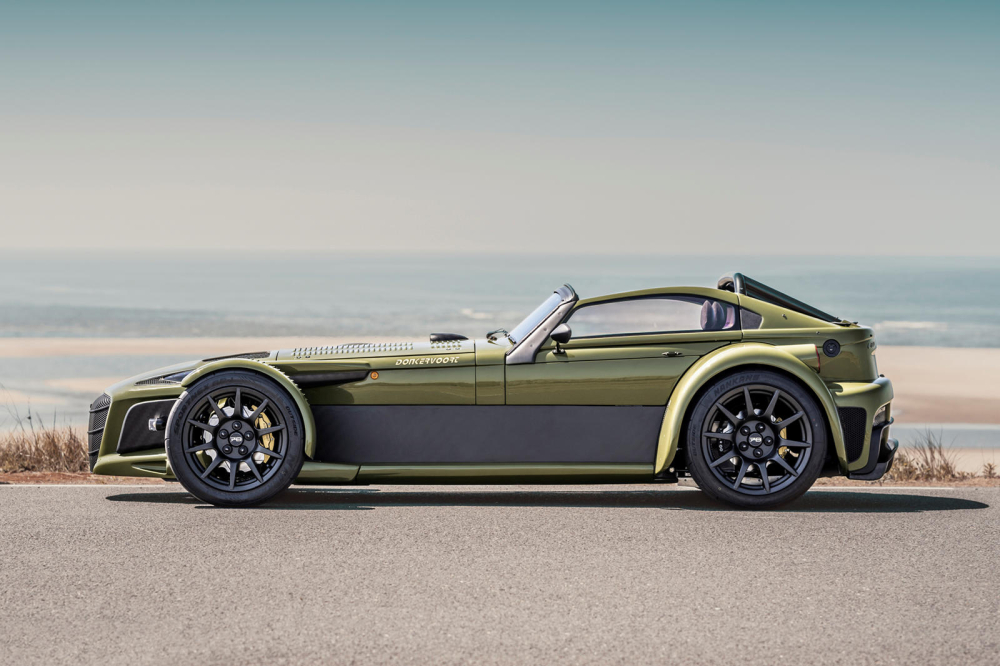 Bên sườn của Donkervoort D8 GTO-JD70 Bên sườn của Donkervoort D8 GTO-JD70