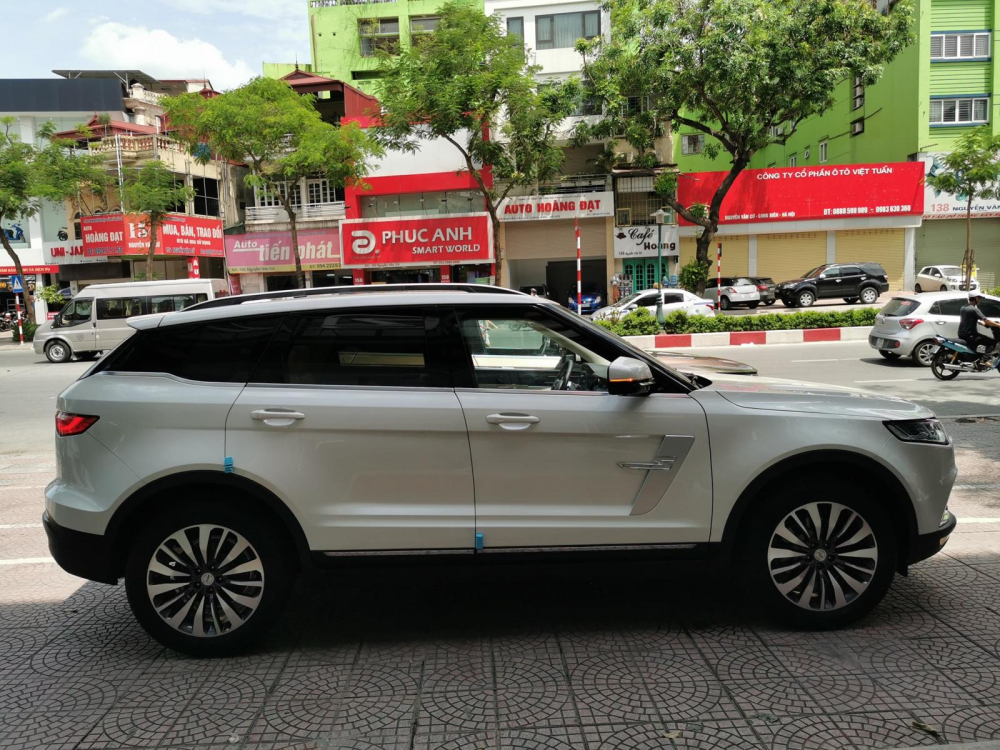 Zotye Z8 bạc