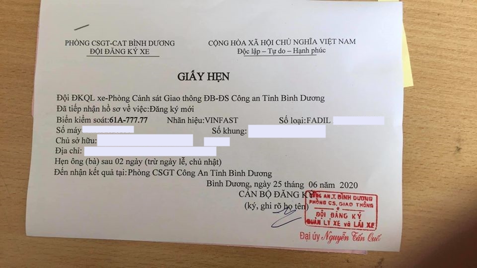 Cận cảnh tờ giấy hẹn chứng tỏ chiếc biển số 61A-777.77 thuộc về xe VinFast Fadil Cận cảnh tờ giấy hẹn chứng tỏ chiếc biển số 61A-777.77 thuộc về xe VinFast Fadil