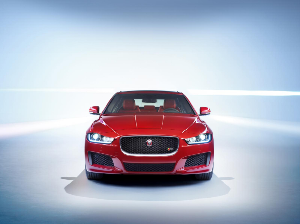 Giá xe Jaguar XE 2020 Giá xe Jaguar XE 2020