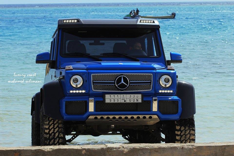 Mercedes-Benz G63 AMG 6x6 xanh dương