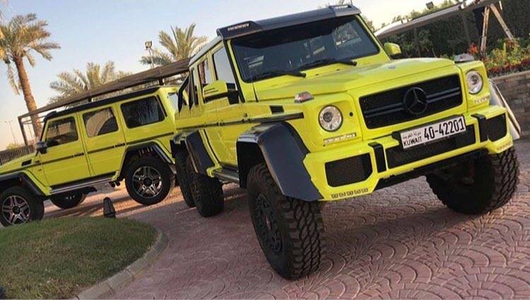 Mercedes-Benz G63 AMG 6x6 vàng chanh
