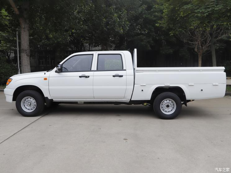 Bên sườn của Zhongxing Grand Tiger 1.5 Turbo