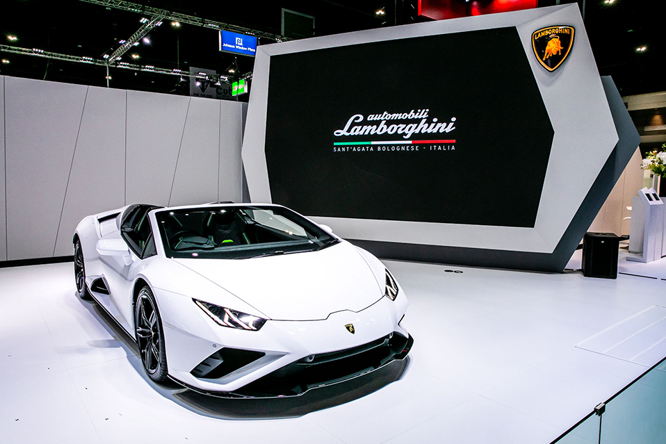 Siêu xe Lamborghini Huracan EVO RWD Spyder đầu tiên đến Thái Lan với giá  bán 16 tỷ đồng