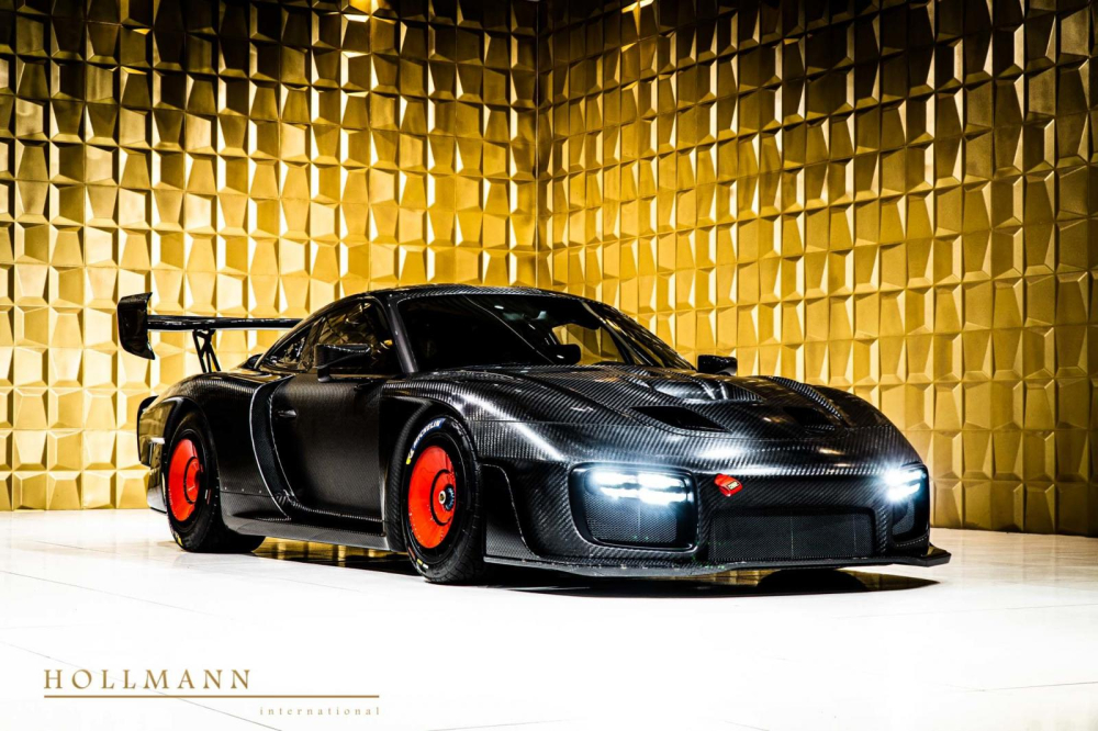 Phía trước của chiếc Porsche 935 làm từ sợi carbon toàn tập Phía trước của chiếc Porsche 935 làm từ sợi carbon toàn tập