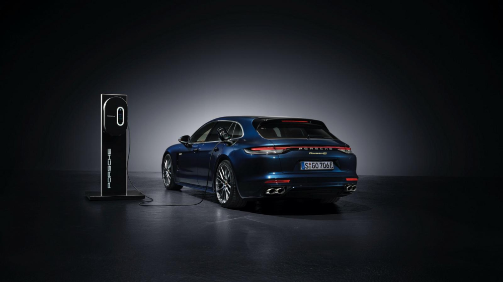 Porsche Panamera 2021 còn có thêm 4S E-Hybrid Porsche Panamera 2021 còn có thêm 4S E-Hybrid