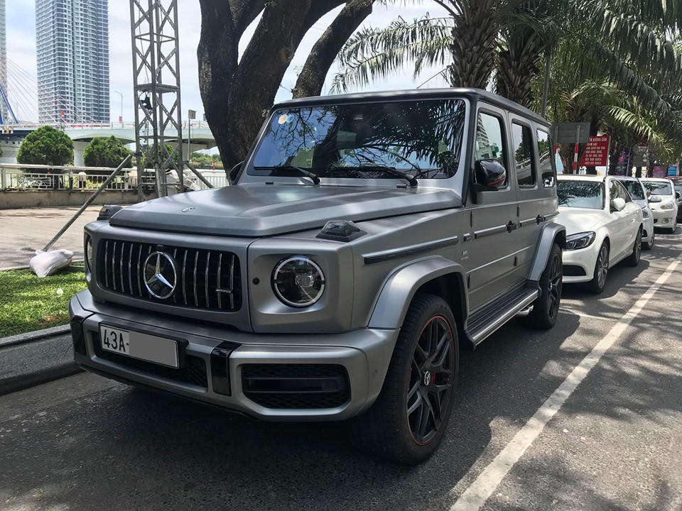 Mercedes-AMG G63 Edition 1 bạc