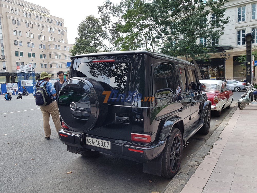 Mercedes-AMG G63 Edition 1 đen bóng