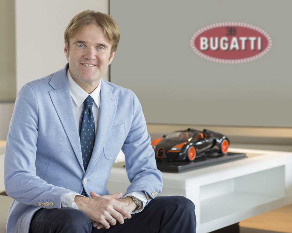 Ảnh chụp ông Parlato khi nhận chức giám đốc tại Bugatti Mỹ Ảnh chụp ông Parlato khi nhận chức giám đốc tại Bugatti Mỹ