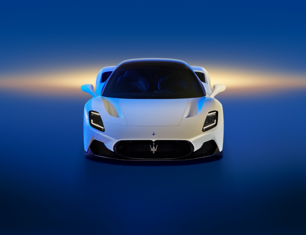 Maserati MC20 2021 sở hữu phần mũi nhọn giống đàn anh MC12 Maserati MC20 2021 sở hữu phần mũi nhọn giống đàn anh MC12