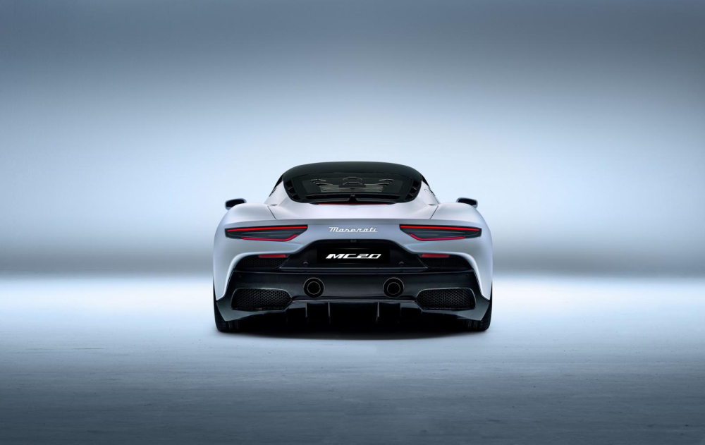 Maserati MC20 2021 nhìn từ phía sau Maserati MC20 2021 nhìn từ phía sau