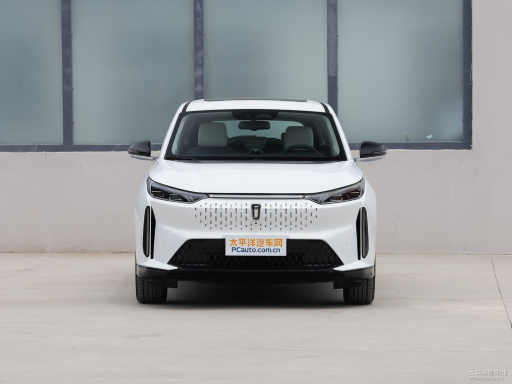 Trực điện đầu xe mang tới một cảm giác hiện đại, khác lạ