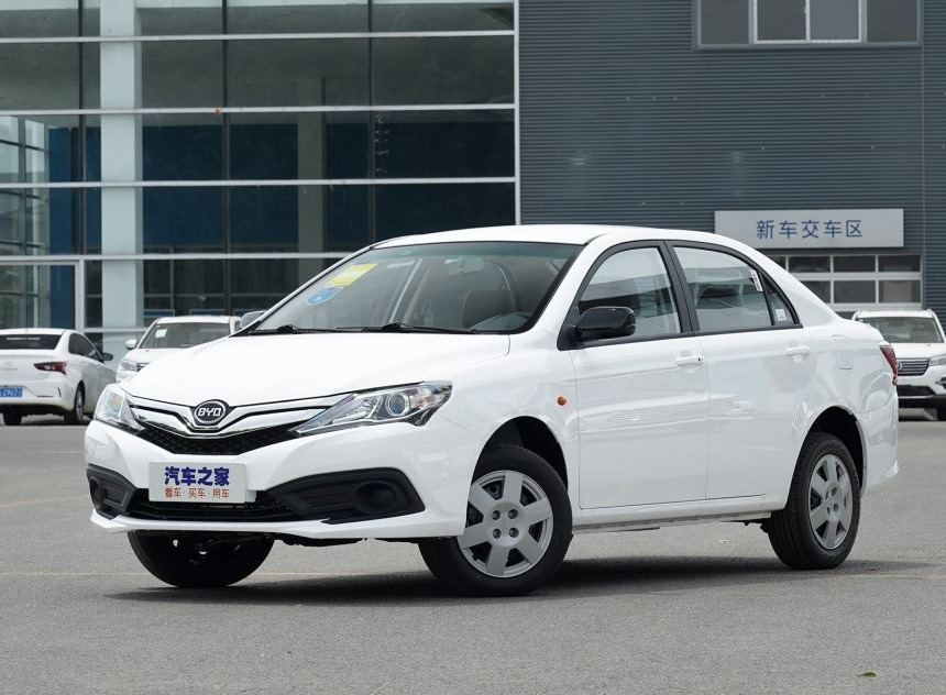 Phía trước của BYD F3 trông thật sự giống Toyota Phía trước của BYD F3 trông thật sự giống Toyota