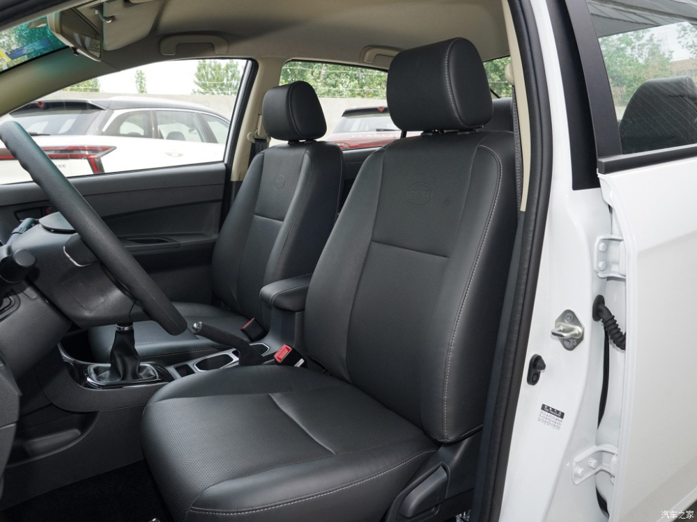 Hàng ghế trước của BYD F3 Hàng ghế trước của BYD F3