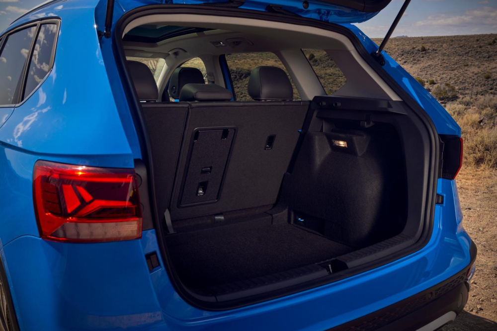 Khoang hành lý của Volkswagen Taos 2022