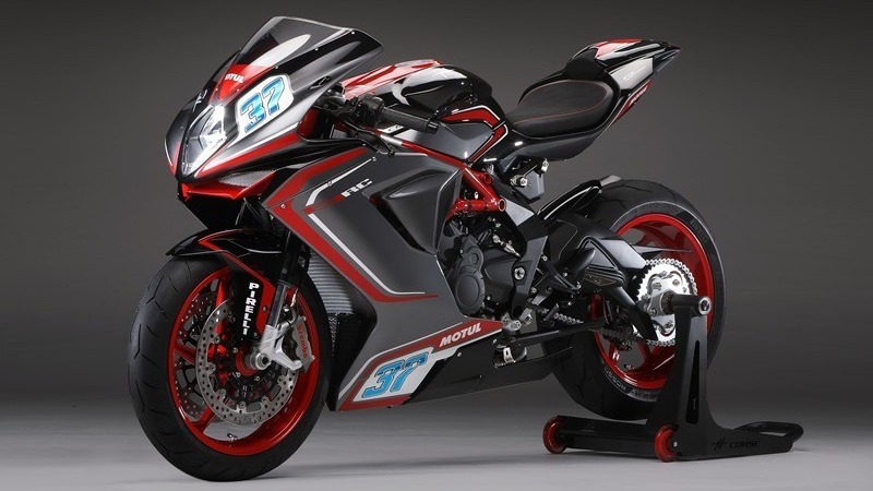 Sportbike hạng trung