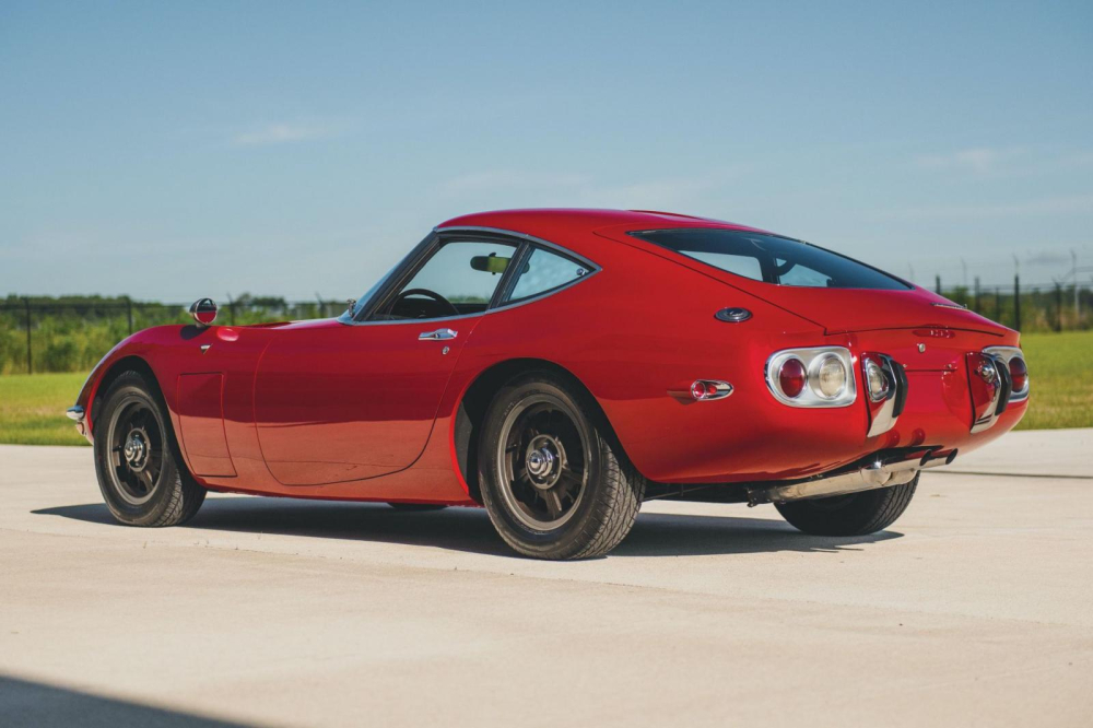 Phía sau của chiếc Toyota 2000GT 1967